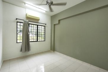 Pangsapuri Cemara, Taman Pinggiran Putra