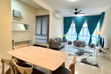 Aura Residence @ Precint 8