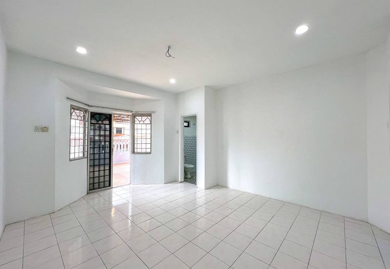 Pusat Bandar Putra Permai