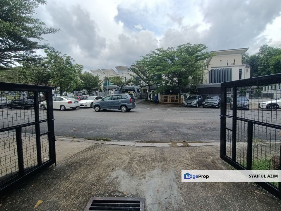 Laman Glenmarie, Seksyen U1 Shah Alam Double Storey Superlink [ ANGULAR END LOT ], Selangor, Glenmarie