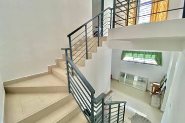 Jalan Wawasan Ampang 