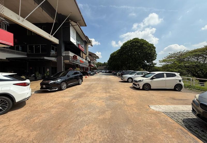 D`Bayu Bukit Jelutong