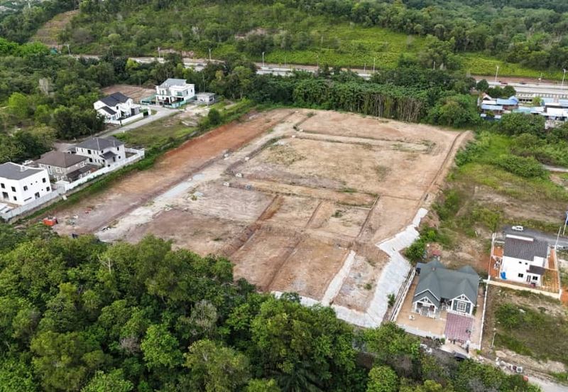 Tanah Lot Banglo Kg Limau Manis, Desa Pinggiran Putrajaya
