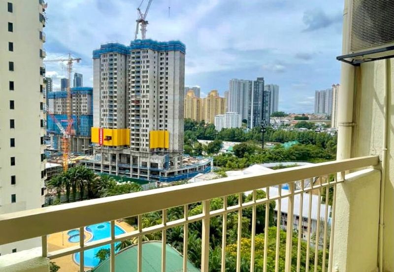 Yakin Land: Apartments at Jalan Dutamas Raya