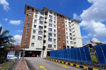 Pangsapuri Suria Subang