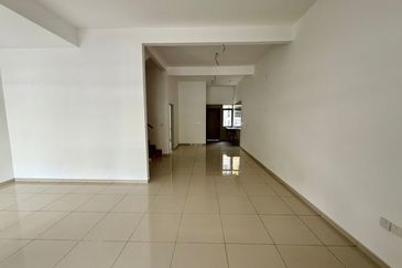 Bandar Tun Hussein Onn