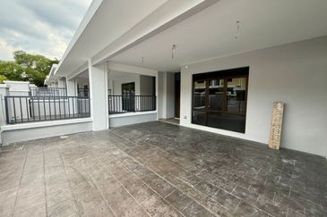 Bandar Tun Hussein Onn