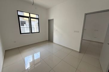 Bandar Tun Hussein Onn