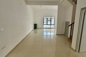 Bandar Tun Hussein Onn