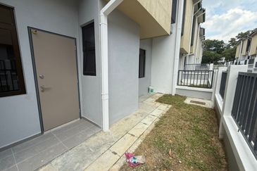 Bandar Tun Hussein Onn