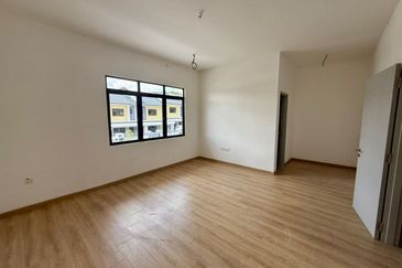 Bandar Tun Hussein Onn