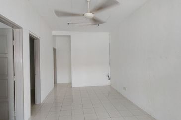 Seksyen 2 Bandar Bukit Mahkota