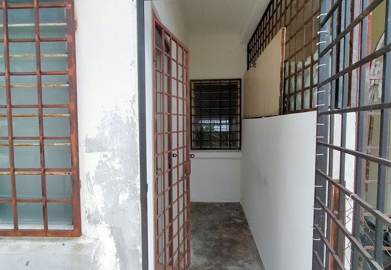 Seksyen 2 Bandar Bukit Mahkota