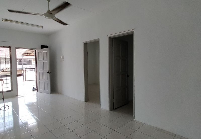 Seksyen 2 Bandar Bukit Mahkota