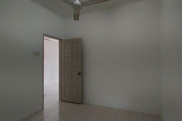 Seksyen 2 Bandar Bukit Mahkota