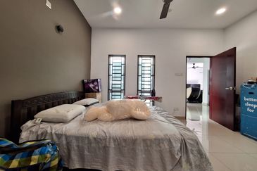 Huge, Renovated and Private