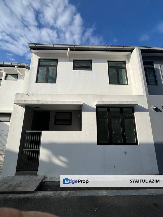 Mutiara Hills, Semenyih Double Storey Terrace [NEW HOUSE] [EXTENDED UNIT], Selangor, Semenyih