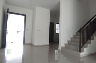 Setia Warisan Tropika (Belladonna)