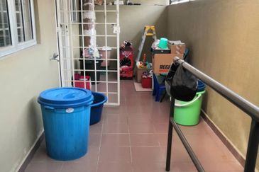 [ BELOW MV ][ RENOVATED & FULLY EXTENDED ] Double Storey Saujana Damansara PJU 10 Petaling Jaya