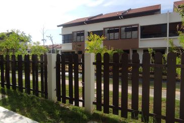 Setia Warisan Tropika (Belladonna)