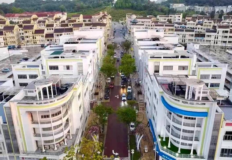 3 Storey Shoplot / Office Lot Presint 15