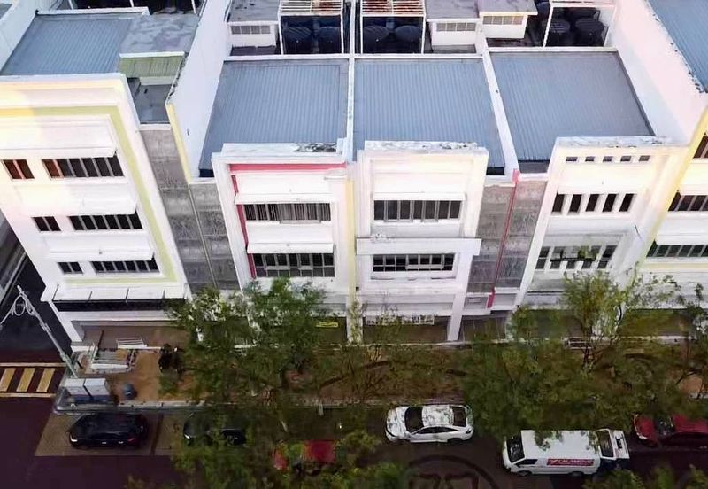 3 Storey Shoplot / Office Lot Presint 15