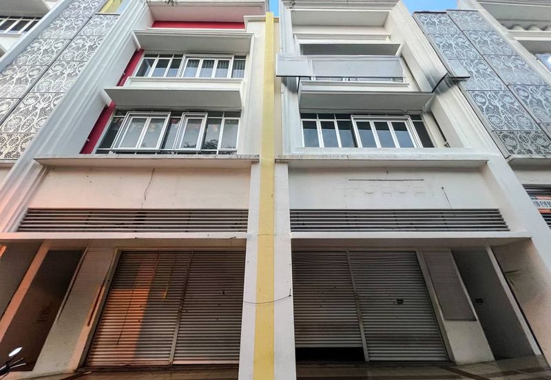 3 Storey Shoplot / Office Lot Presint 15