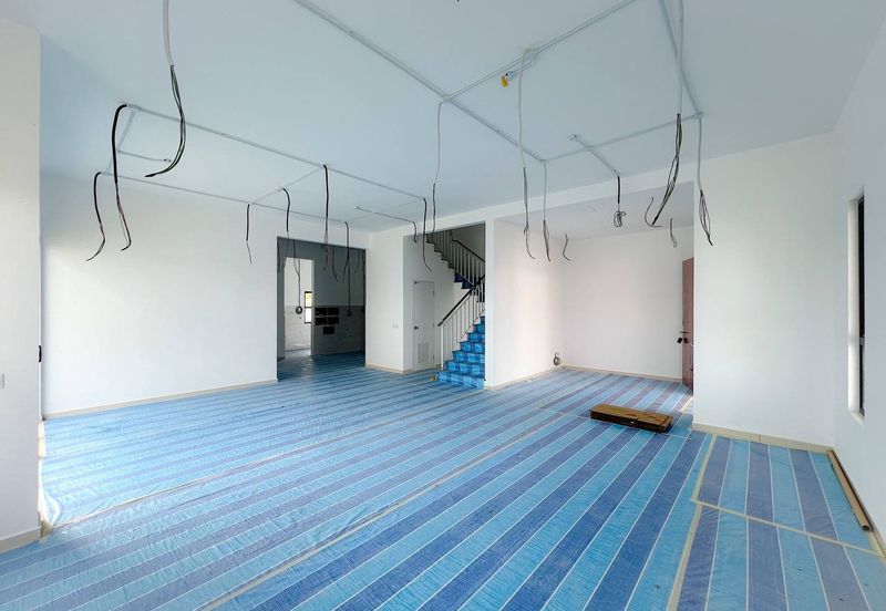 Avis 2 @ Setia Alam Sari