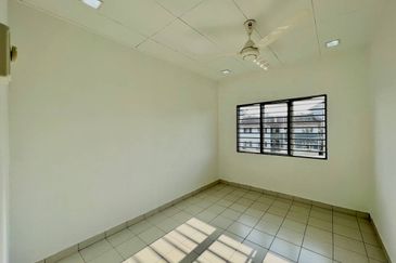 Apartment Teratai, Taman Sutera