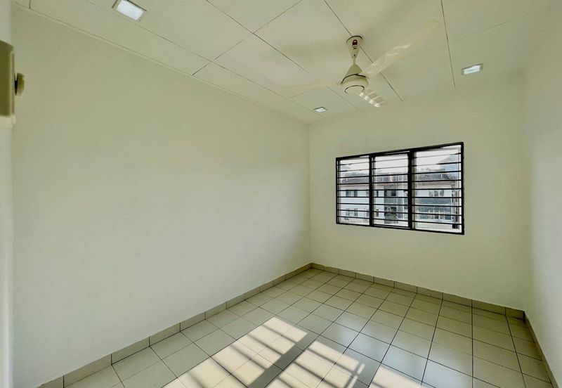 Apartment Teratai, Taman Sutera