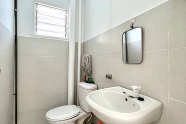 Apartment Teratai, Taman Sutera