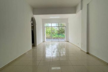 Pangsapuri Cempaka @ Taman Salak Maju