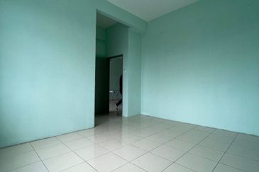 Pangsapuri Cempaka @ Taman Salak Maju