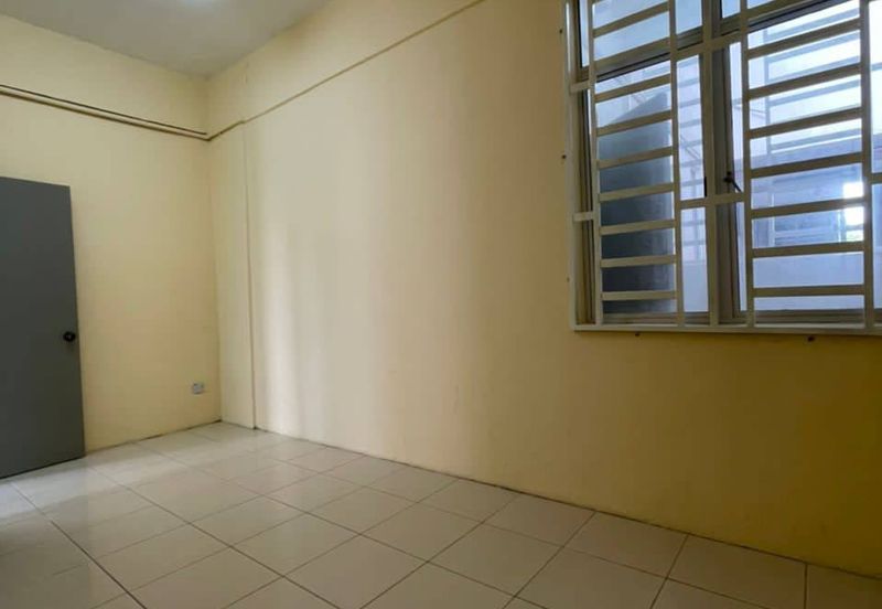 Pangsapuri Cempaka @ Taman Salak Maju