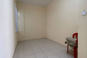 Pangsapuri Cempaka @ Taman Salak Maju