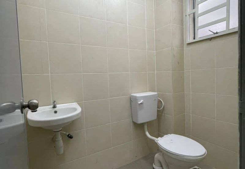 Pangsapuri Cempaka @ Taman Salak Maju