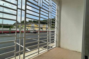 Pangsapuri Cempaka @ Taman Salak Maju