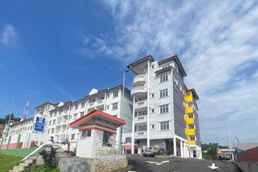 Pangsapuri Cempaka @ Taman Salak Maju