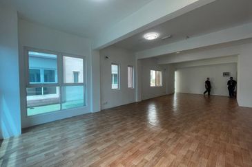 [ STRATEGIC LOCATION ] Commercial Building 5 Storey (9 Office Unit) Jalan Kebun Klang