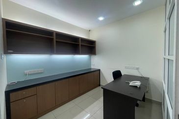 [ STRATEGIC LOCATION ] Commercial Building 5 Storey (9 Office Unit) Jalan Kebun Klang
