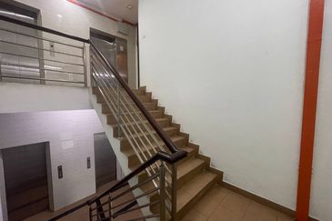 [ STRATEGIC LOCATION ] Commercial Building 5 Storey (9 Office Unit) Jalan Kebun Klang