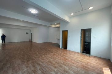 [ STRATEGIC LOCATION ] Commercial Building 5 Storey (9 Office Unit) Jalan Kebun Klang