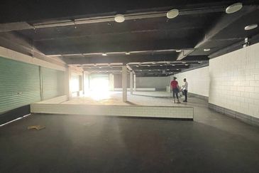 Pusat Perdagangan Seri Kembangan