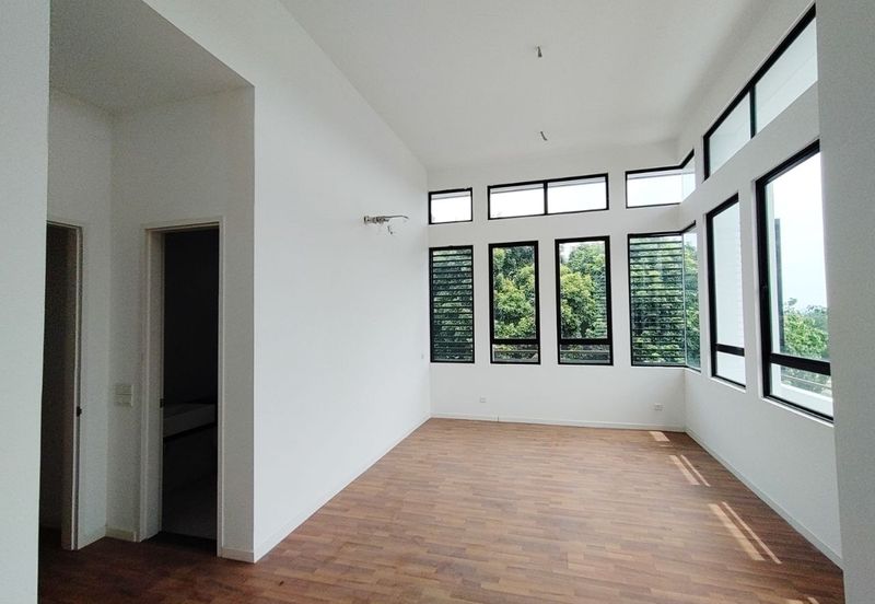 Tenderfields @ Eco Majestic