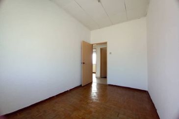 Kenanga Apartment, Taman Bukit Kinrara