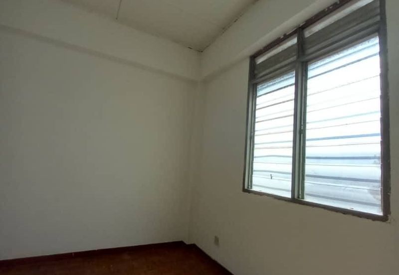 Kenanga Apartment, Taman Bukit Kinrara