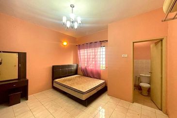 Bougainvilla Apartments