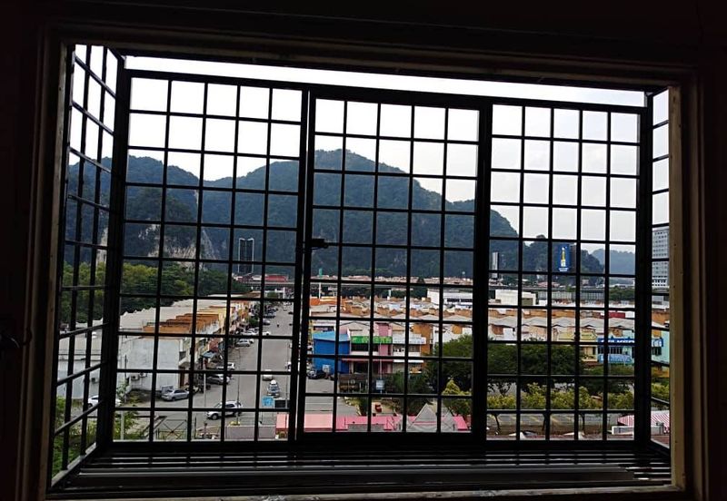 Taman Sri Batu Caves