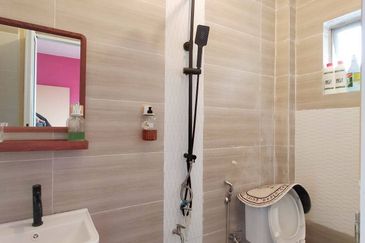 Astana Alam Apartment