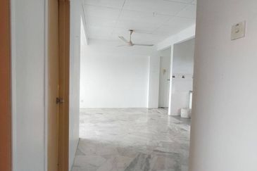 Astana Alam Apartment